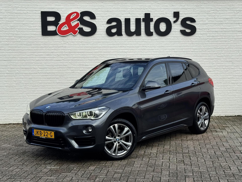 BMW X1-SDrive18i High Executive Automaat Cruise control Climate control Stoelverwarming Navigatie Full LED Head-up display Camera - SUV: slika 1 BMW X1-SDrive18i High Executive Automaat Cruise control Climate control Stoelverwarming Navigatie Full LED Head-up display Camera - SUV: slika 1