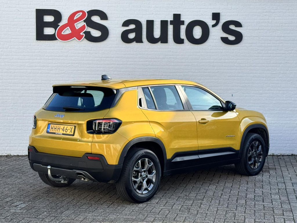 Jeep Avenger-1.2 Altitude Adaptive cruise control Climate control Parkeersensor achter DAB radio - SUV: slika 2 Jeep Avenger-1.2 Altitude Adaptive cruise control Climate control Parkeersensor achter DAB radio - SUV: slika 2