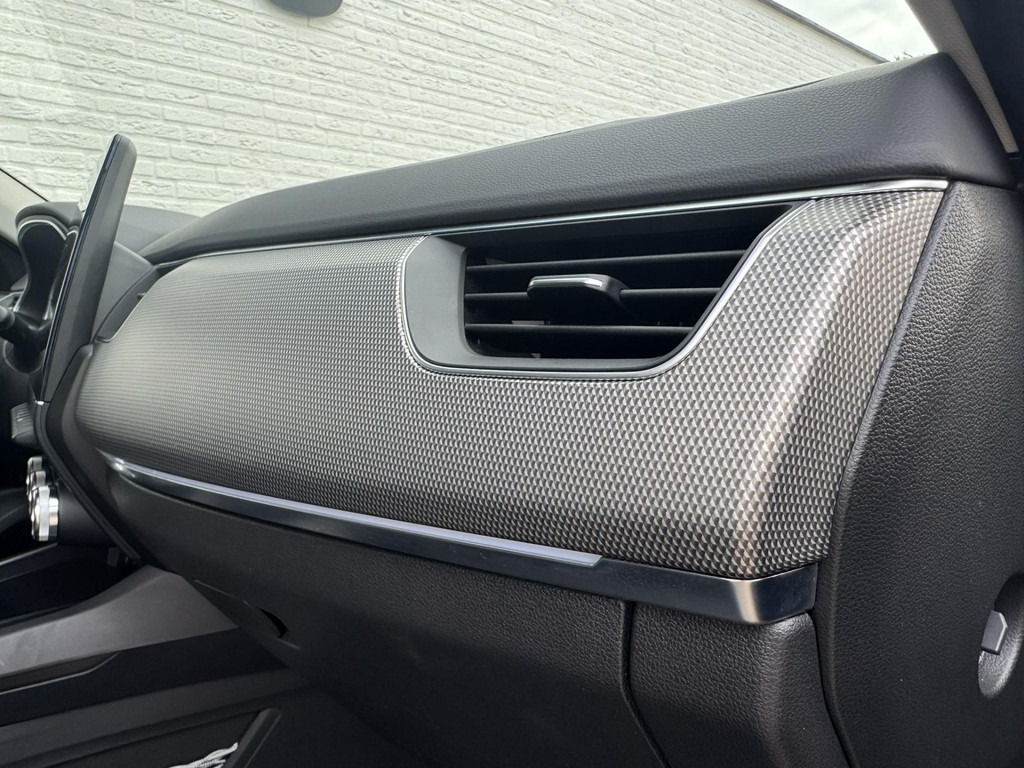 SUV Renault Arkana-1.6 E-Tech Hybrid 145 Intens Camera Clima Navigatie Carplay Adaptieve cruise Lane assist: slika 17 SUV Renault Arkana-1.6 E-Tech Hybrid 145 Intens Camera Clima Navigatie Carplay Adaptieve cruise Lane assist: slika 17