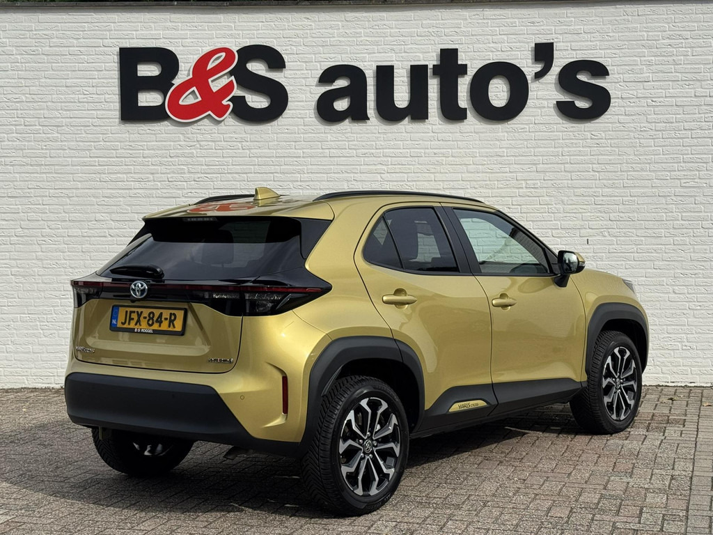 Toyota Yaris Cross-1.5 Hybrid Dynamic Camera Pdc Navigatie Led verlichting Carplay Clima Stoelverwarming - SUV: slika 2 Toyota Yaris Cross-1.5 Hybrid Dynamic Camera Pdc Navigatie Led verlichting Carplay Clima Stoelverwarming - SUV: slika 2