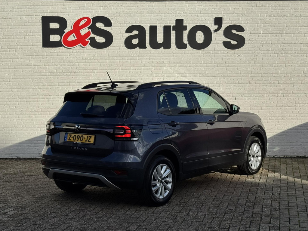 Volkswagen T-Cross-1.0 TSI Life Adaptive cruise control Climate control DAB radio Achteruitrijcamera Navi - SUV: slika 2 Volkswagen T-Cross-1.0 TSI Life Adaptive cruise control Climate control DAB radio Achteruitrijcamera Navi - SUV: slika 2