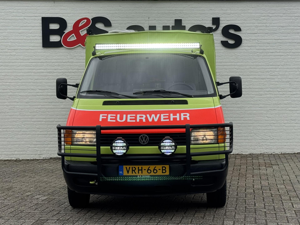 Volkswagen Transporter-2.5 5-cilinder benzine 4x4 syncro ex Zwitserse brandweer Trekhaak Verstralers Laadruimte ventilatie - Dostavno vozilo sa ceradom: slika 3 Volkswagen Transporter-2.5 5-cilinder benzine 4x4 syncro ex Zwitserse brandweer Trekhaak Verstralers Laadruimte ventilatie - Dostavno vozilo sa ceradom: slika 3