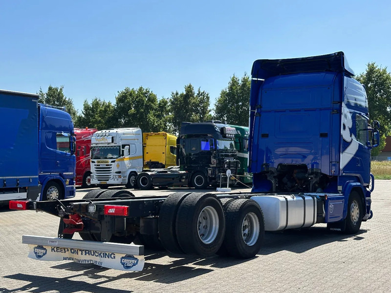 Scania R580 V8 6X2 Chassis WB 4.70mtr Retarder Topline Euro 6 - Kamion sa golom šasijom i zatvorenom kabinom: slika 3 Scania R580 V8 6X2 Chassis WB 4.70mtr Retarder Topline Euro 6 - Kamion sa golom šasijom i zatvorenom kabinom: slika 3