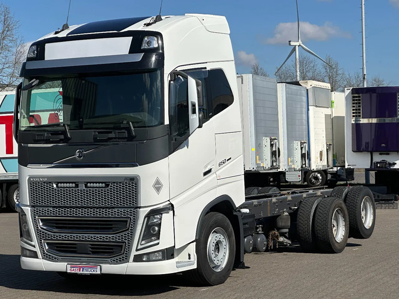 Volvo FH 16.650 6x2 Chassis Retarder Euro 6 WB 4.30 Full Air - Kamion sa golom šasijom i zatvorenom kabinom: slika 1 Volvo FH 16.650 6x2 Chassis Retarder Euro 6 WB 4.30 Full Air - Kamion sa golom šasijom i zatvorenom kabinom: slika 1