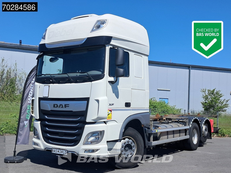 DAF XF 450 6X2 SSC Retarder 2x Tanks Liftachse Standklima LED ACC - Kamion za prevoz kontejnera/ Kamion sa promenjivim sandukom: slika 1 DAF XF 450 6X2 SSC Retarder 2x Tanks Liftachse Standklima LED ACC - Kamion za prevoz kontejnera/ Kamion sa promenjivim sandukom: slika 1