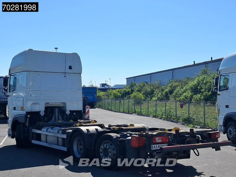 DAF XF 480 6X2 SSC Retarder 2x Tanks Lift+Lenkachse Standklima ACC LED - Kamion za prevoz kontejnera/ Kamion sa promenjivim sandukom: slika 2 DAF XF 480 6X2 SSC Retarder 2x Tanks Lift+Lenkachse Standklima ACC LED - Kamion za prevoz kontejnera/ Kamion sa promenjivim sandukom: slika 2