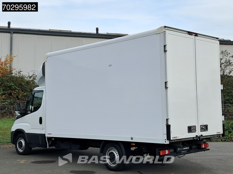 Iveco Daily 35S16 Automatik Kastenwagen Hintertüren 160PS Klimaanlage Kamera Euro6 Möbelkasten A/C - Dostavno vozilo sa zatvorenim sandukom: slika 3 Iveco Daily 35S16 Automatik Kastenwagen Hintertüren 160PS Klimaanlage Kamera Euro6 Möbelkasten A/C - Dostavno vozilo sa zatvorenim sandukom: slika 3