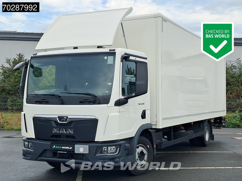 MAN TGL 12.250 4X2 12tonner LOW Mileage! 1500kg Ladebordwand Automatic Euro 6 - Kamion sa zatvorenim sandukom: slika 1 MAN TGL 12.250 4X2 12tonner LOW Mileage! 1500kg Ladebordwand Automatic Euro 6 - Kamion sa zatvorenim sandukom: slika 1