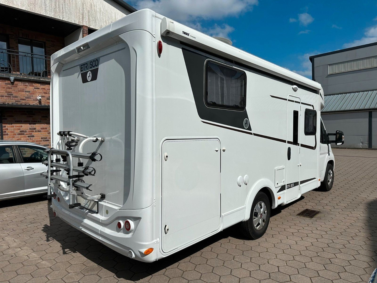 Etrusco T 7300 SB/Einzelbetten+Hubbett/Garage/Klima/TOP - Poluintegrisani kamper: slika 2 Etrusco T 7300 SB/Einzelbetten+Hubbett/Garage/Klima/TOP - Poluintegrisani kamper: slika 2