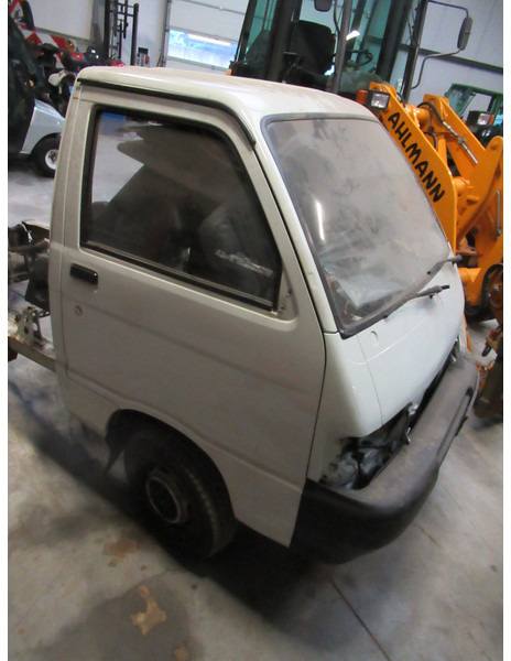 Piaggio Porter 1.3I 16V 48KW Chassis for PARTS - Dostavno vozilo: slika 3 Piaggio Porter 1.3I 16V 48KW Chassis for PARTS - Dostavno vozilo: slika 3
