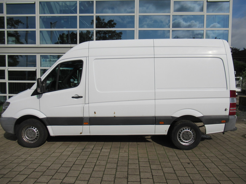 Mercedes-Benz Sprinter 313 2.2 CDI 366 L2H2 AIRCO - Klima - Furgon: slika 4 Mercedes-Benz Sprinter 313 2.2 CDI 366 L2H2 AIRCO - Klima - Furgon: slika 4