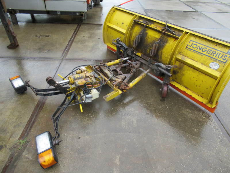 Meyer Jongerius Sneeuwploeg 12V Hydro unit - 215 CM - Raonik za sneg: slika 4 Meyer Jongerius Sneeuwploeg 12V Hydro unit - 215 CM - Raonik za sneg: slika 4