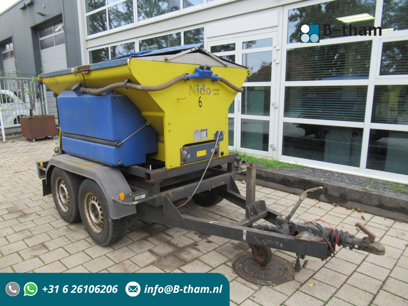 NIDO AWK 2500-1 Stratos B11L-18 ACLN280 1,1M3 + 500L Zoutstrooier Salzstreuer - Rasipač peska/ Soli: slika 1 NIDO AWK 2500-1 Stratos B11L-18 ACLN280 1,1M3 + 500L Zoutstrooier Salzstreuer - Rasipač peska/ Soli: slika 1