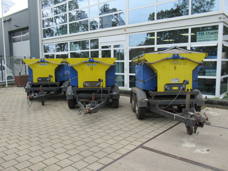 NIDO AWK 2500-1 Stratos B11L-18 ACLN280 1,1M3 + 500L Zoutstrooier Salzstreuer - Rasipač peska/ Soli: slika 3 NIDO AWK 2500-1 Stratos B11L-18 ACLN280 1,1M3 + 500L Zoutstrooier Salzstreuer - Rasipač peska/ Soli: slika 3