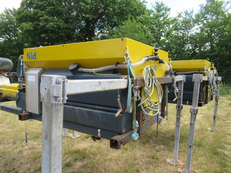 NIDO - Schmidt STRATOS B08-27 PALN 0,8m3 + 350 L Zoutstrooier - Rasipač peska/ Soli: slika 4 NIDO - Schmidt STRATOS B08-27 PALN 0,8m3 + 350 L Zoutstrooier - Rasipač peska/ Soli: slika 4