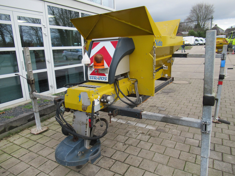 NIDO Stratos B08-18 PALN HYDRO Kort 0,8m3 + 250L Geen bedienkast nog ! - Rasipač peska/ Soli: slika 3 NIDO Stratos B08-18 PALN HYDRO Kort 0,8m3 + 250L Geen bedienkast nog ! - Rasipač peska/ Soli: slika 3