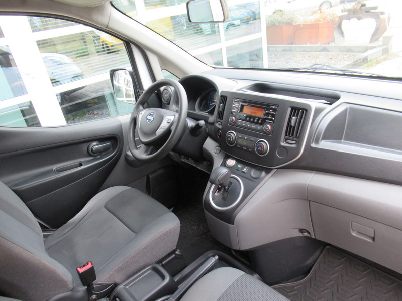 Nissan E-NV200 Optima 24KW accu eigendom, snellader - Mali kombi, Električno dostavno vozilo: slika 4 Nissan E-NV200 Optima 24KW accu eigendom, snellader - Mali kombi, Električno dostavno vozilo: slika 4