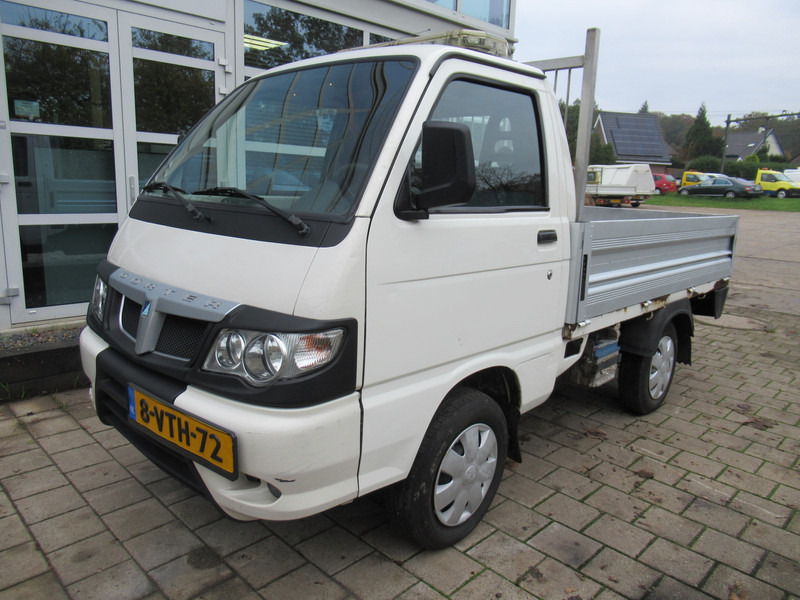 Piaggio Porter 1.3i 46KW Extra PICKUP Bi-Fuel Benzine - CNG - Dostavno vozilo s ravnom platformom: slika 3 Piaggio Porter 1.3i 46KW Extra PICKUP Bi-Fuel Benzine - CNG - Dostavno vozilo s ravnom platformom: slika 3