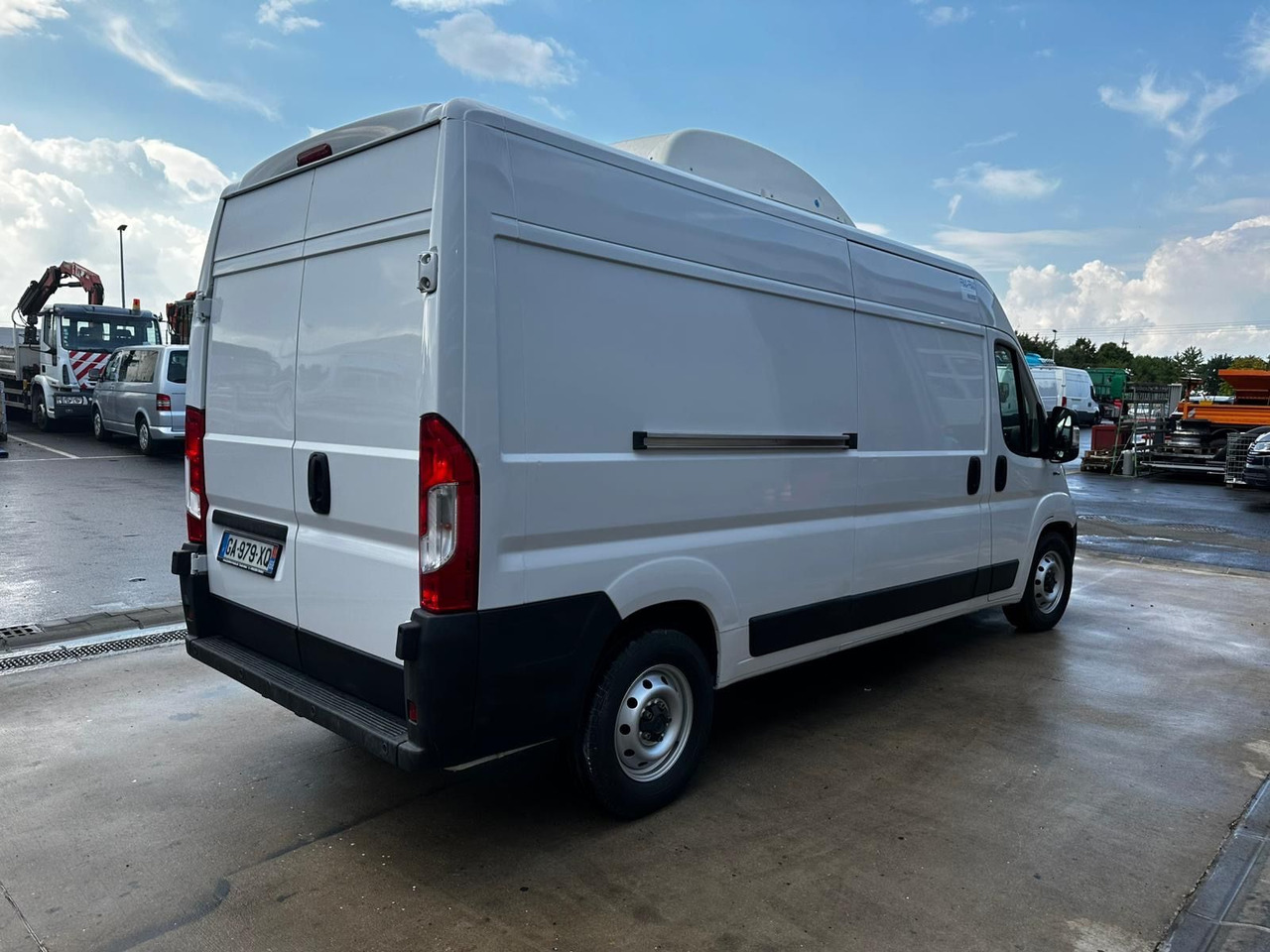 Fiat Ducato Isberg Pharma-Kühler -30°C/4°C/22°C - Dostavno vozilo hladnjača: slika 4 Fiat Ducato Isberg Pharma-Kühler -30°C/4°C/22°C - Dostavno vozilo hladnjača: slika 4