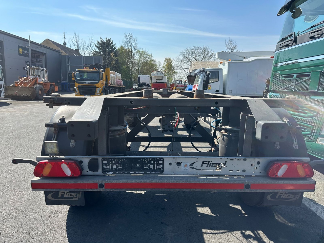 Fliegl ZWP 180 *Reifen TOP* - Prikolica za prevoz kontejnera/ Prikolica sa promenjivim sandukom: slika 5 Fliegl ZWP 180 *Reifen TOP* - Prikolica za prevoz kontejnera/ Prikolica sa promenjivim sandukom: slika 5