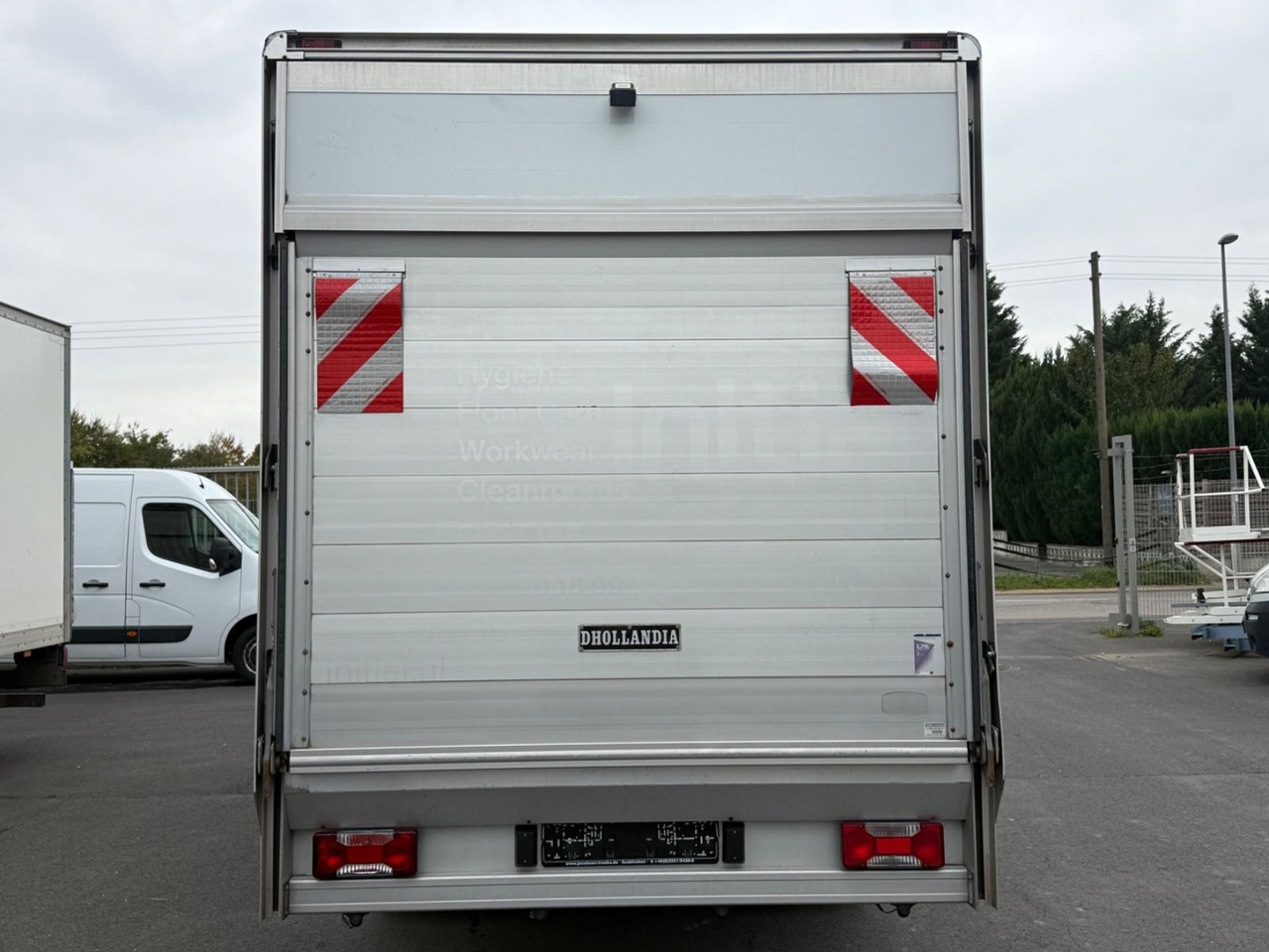 Iveco Daily 70C18 HiMatic / Luft/ Lbw./ Klima/ E6/ Top - Dostavno vozilo sa zatvorenim sandukom: slika 5 Iveco Daily 70C18 HiMatic / Luft/ Lbw./ Klima/ E6/ Top - Dostavno vozilo sa zatvorenim sandukom: slika 5