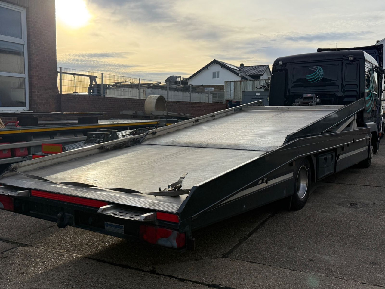 MAN TGL 8.210BL Moetefindt Doppelstock, Klima, Winde - Kamion za prevoz automobila: slika 2 MAN TGL 8.210BL Moetefindt Doppelstock, Klima, Winde - Kamion za prevoz automobila: slika 2