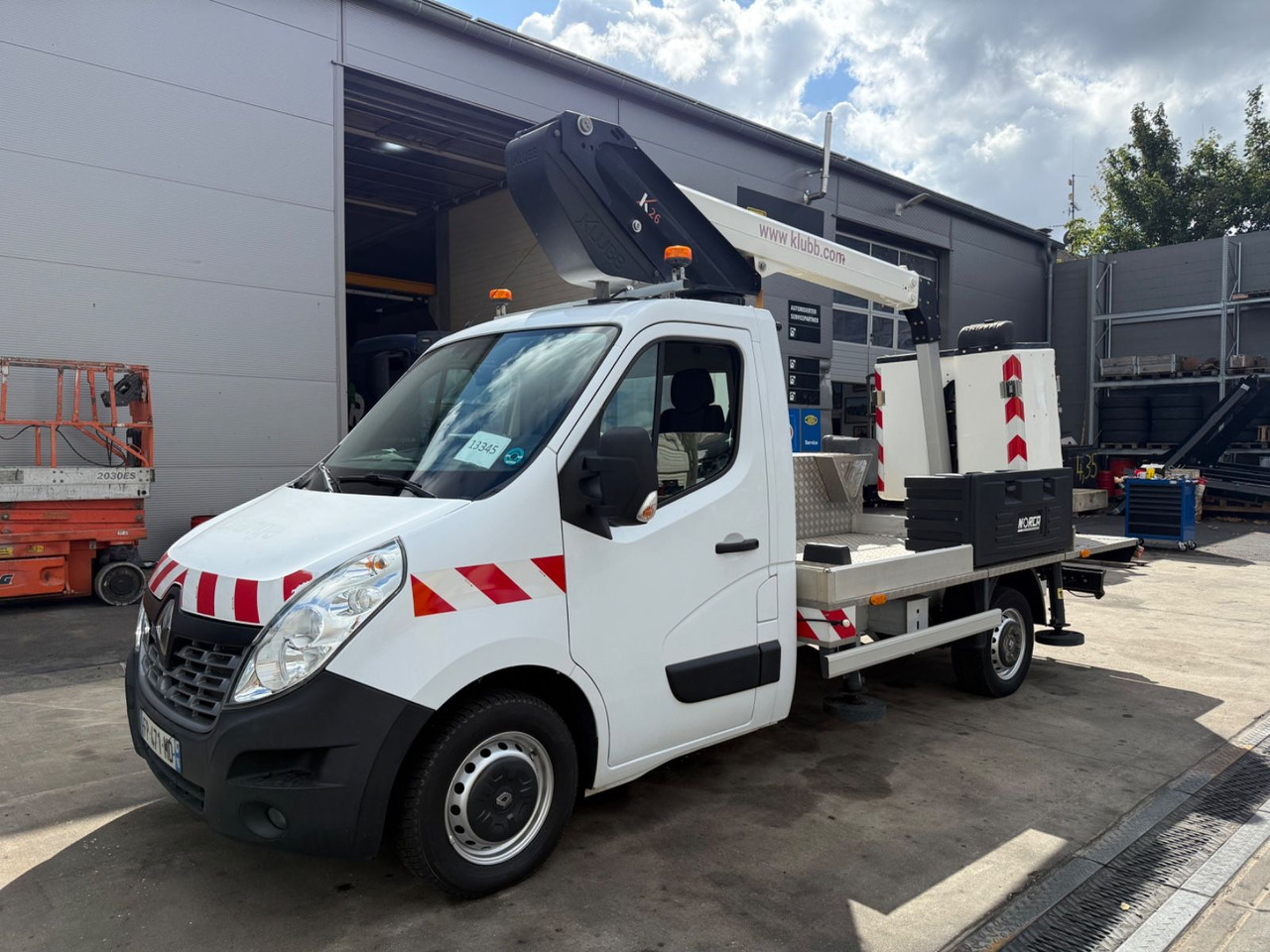Renault Master III Steiger Klubb K26 / 11,2m / 200Kg - Vazdušna platforma montirana na kamion: slika 1 Renault Master III Steiger Klubb K26 / 11,2m / 200Kg - Vazdušna platforma montirana na kamion: slika 1