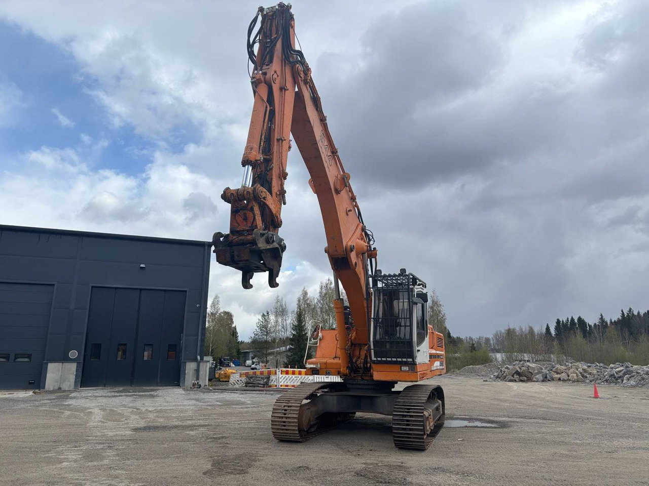 Crawler excavator Liebherr R944B HD-SL With excavator and unloading boom - Bager guseničar: slika 2 Crawler excavator Liebherr R944B HD-SL With excavator and unloading boom - Bager guseničar: slika 2