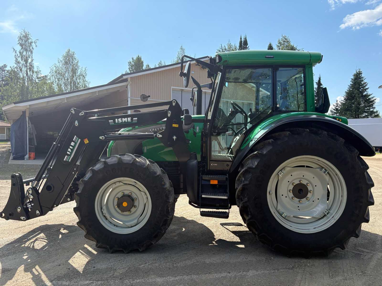 Tractor Valtra C120 4.4 - Traktor: slika 3 Tractor Valtra C120 4.4 - Traktor: slika 3