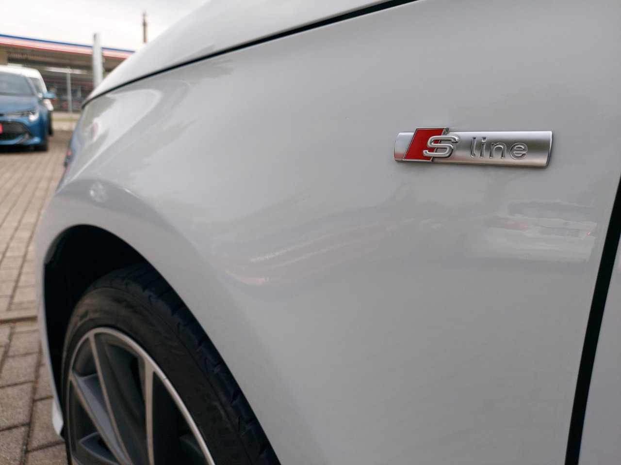 Audi A1 Sportback sport S-Line Pano Bose Xenon DAB - Limuzina: slika 4 Audi A1 Sportback sport S-Line Pano Bose Xenon DAB - Limuzina: slika 4
