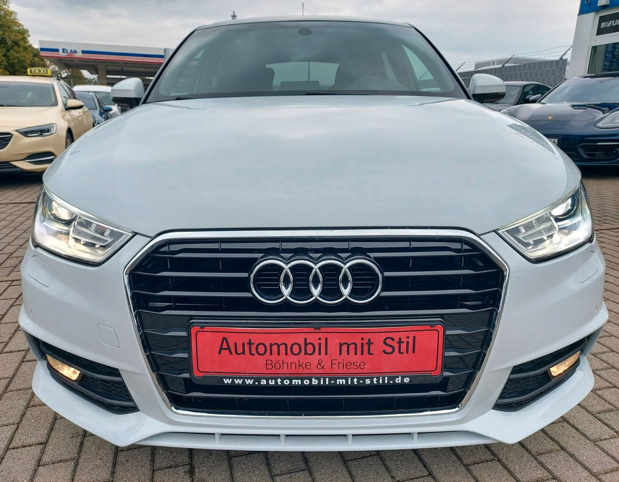 Audi A1 Sportback sport S-Line Pano Bose Xenon DAB - Limuzina: slika 3 Audi A1 Sportback sport S-Line Pano Bose Xenon DAB - Limuzina: slika 3