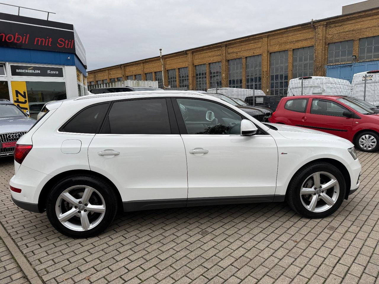 Audi Q5 2.0 TDI CLEAN DIESEL S -LINE XENON LED ACC - SUV: slika 5 Audi Q5 2.0 TDI CLEAN DIESEL S -LINE XENON LED ACC - SUV: slika 5