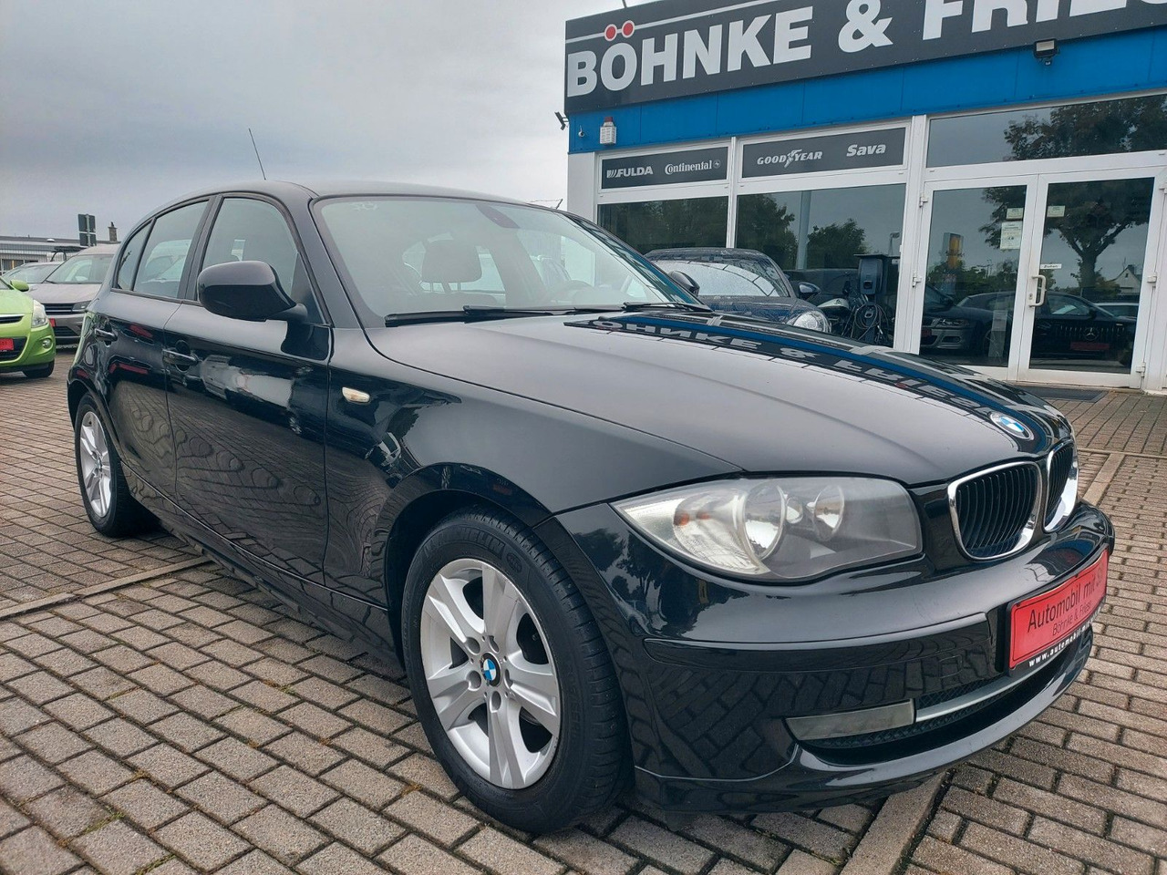 BMW 116 Baureihe 1 Lim. 116d Klima Sitzheizung - Limuzina: slika 1 BMW 116 Baureihe 1 Lim. 116d Klima Sitzheizung - Limuzina: slika 1