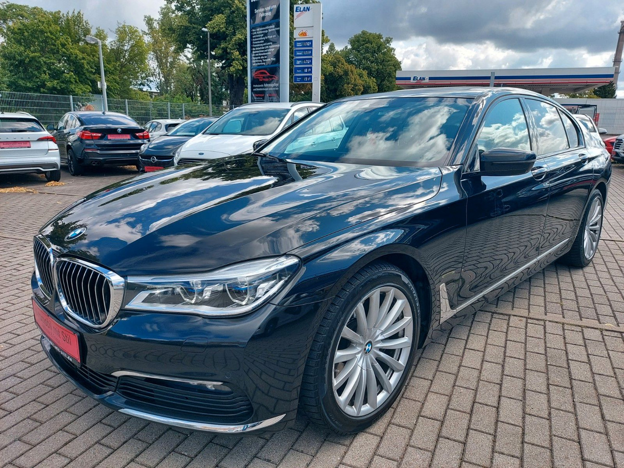 BMW 740 Baureihe 7 Lim 740 d xDrive Glasdach ACC - Limuzina: slika 3 BMW 740 Baureihe 7 Lim 740 d xDrive Glasdach ACC - Limuzina: slika 3