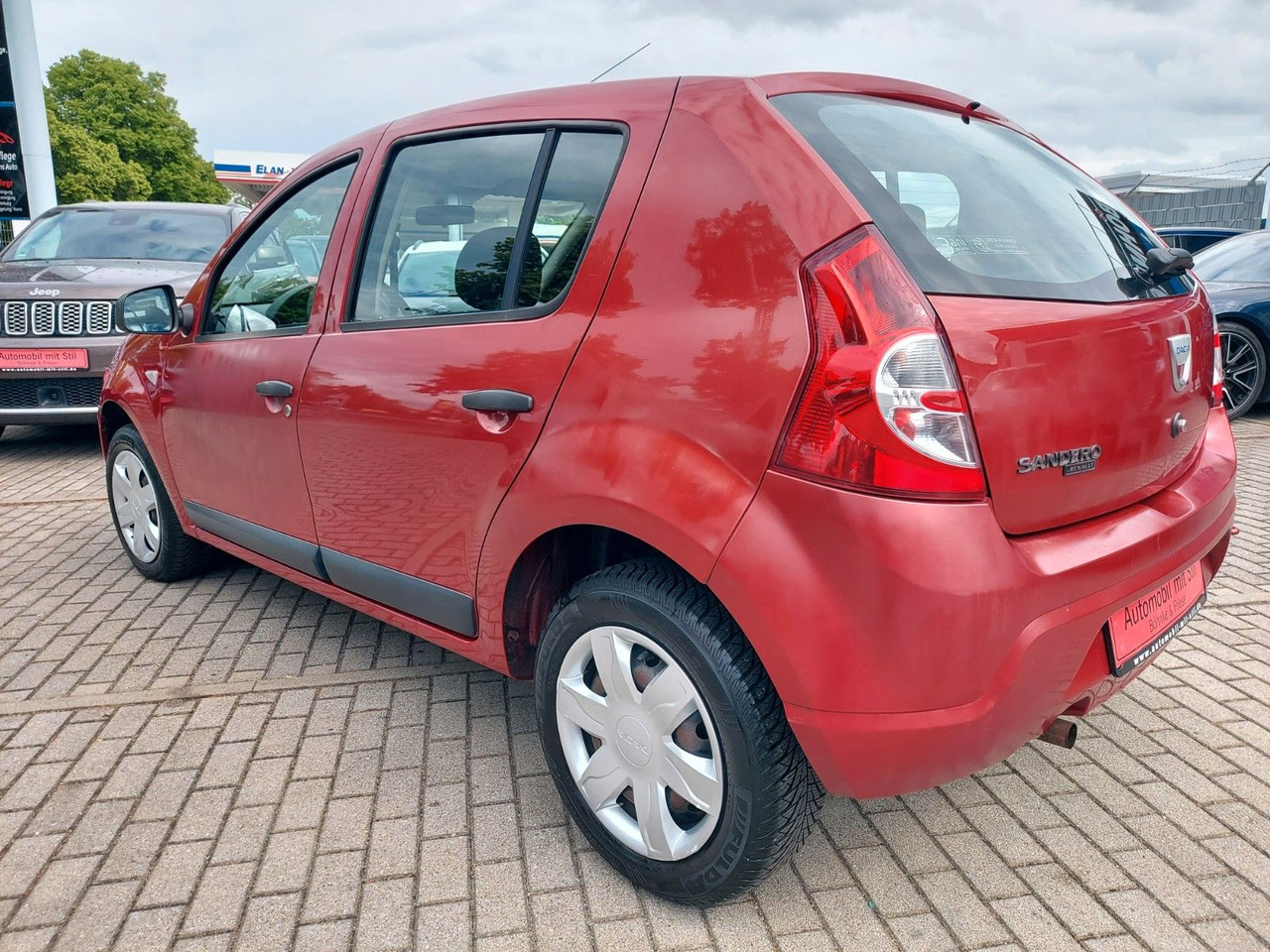 Dacia Sandero 1.4 MPI CD-Radio M+S - Limuzina: slika 4 Dacia Sandero 1.4 MPI CD-Radio M+S - Limuzina: slika 4