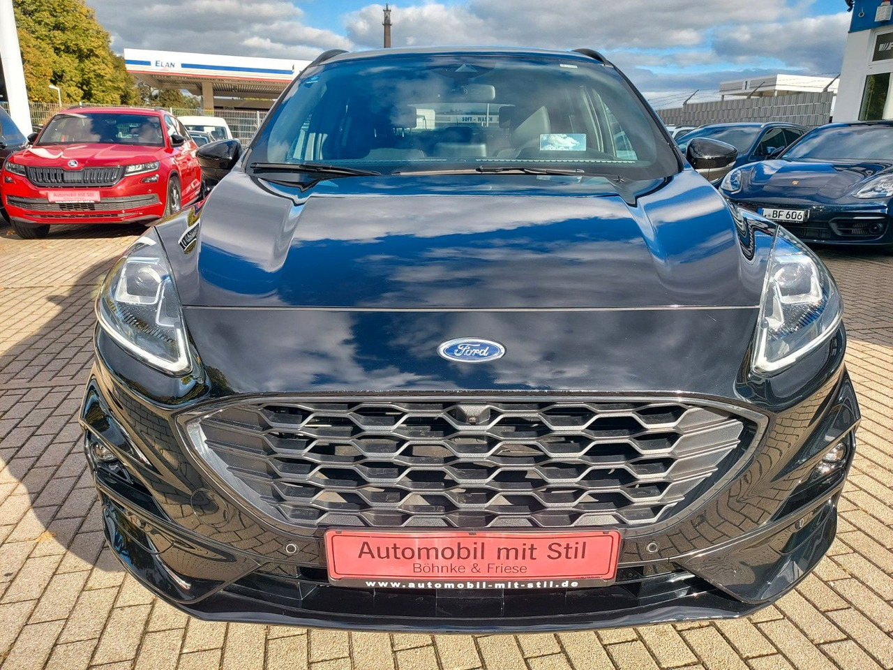 Ford Kuga Plug-In Hybrid ST-Line X ACC Assist 360° - SUV: slika 3 Ford Kuga Plug-In Hybrid ST-Line X ACC Assist 360° - SUV: slika 3