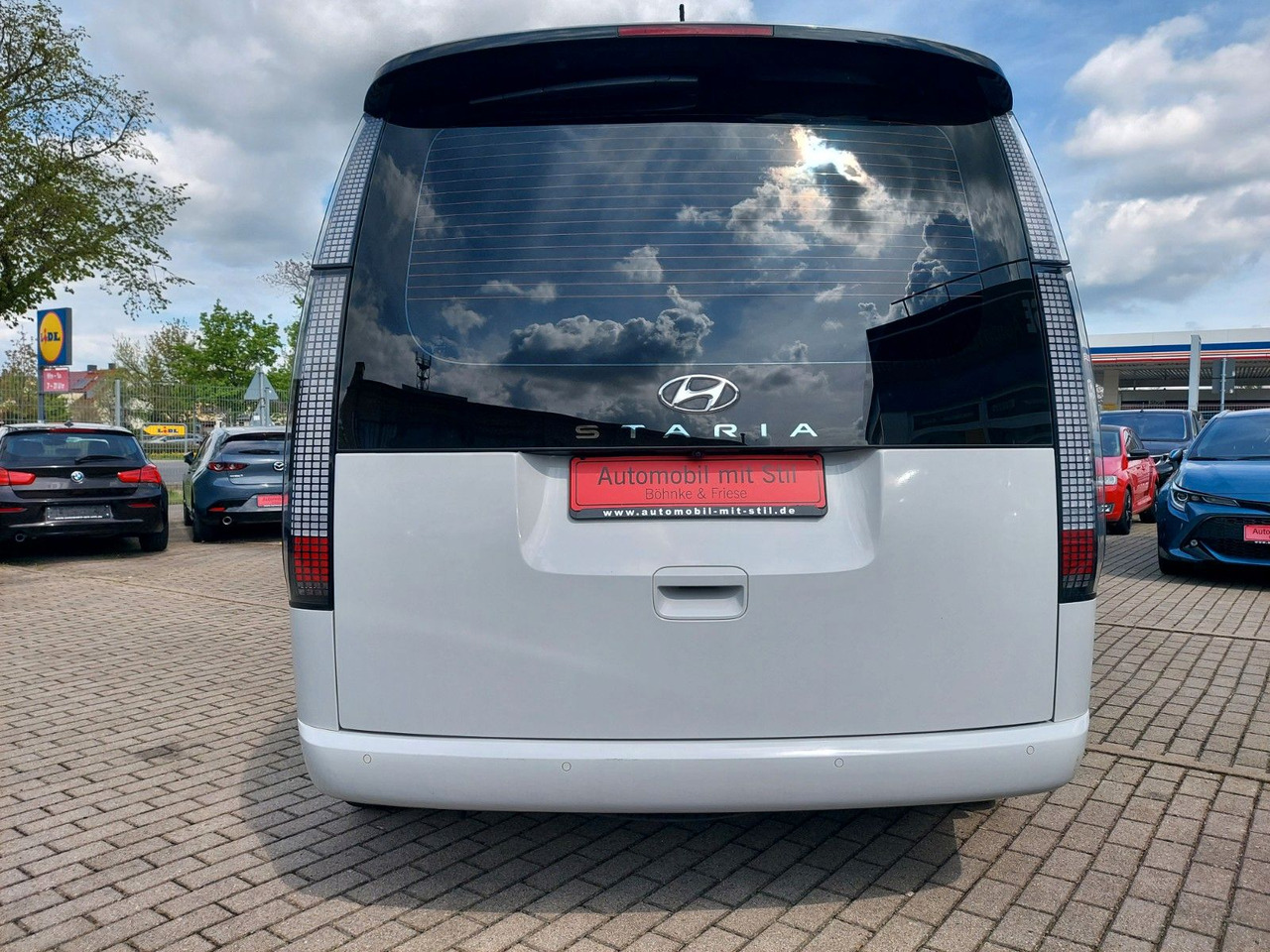 Hyundai Staria Prime 2WD LED NAVI LEDER ACC KAMERA - Putnički kombi: slika 5 Hyundai Staria Prime 2WD LED NAVI LEDER ACC KAMERA - Putnički kombi: slika 5