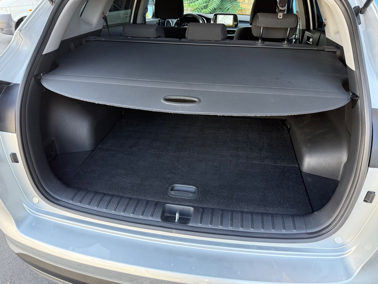 SUV Hyundai Tucson Trend 2WD SHZ KLIMAA. PDC NAVI TEMPOMAT: slika 19 SUV Hyundai Tucson Trend 2WD SHZ KLIMAA. PDC NAVI TEMPOMAT: slika 19