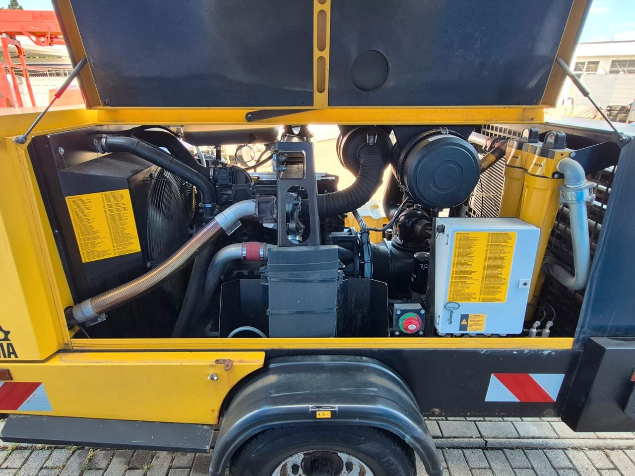 Kompresor za vazduh Kaeser M123 SIGMA DEUTZ FAHRANLAGE 624 STD. KOMUNAL: slika 9