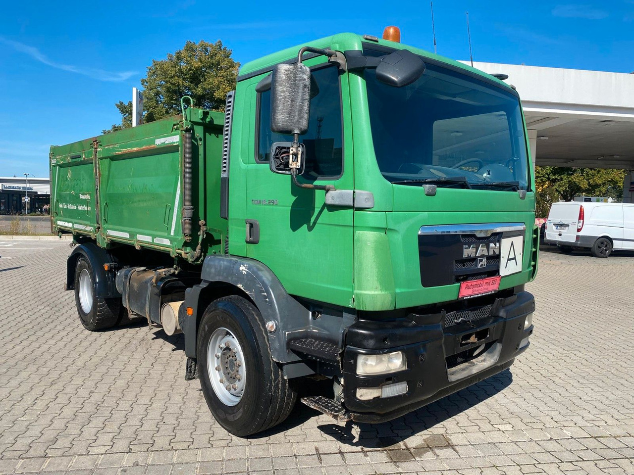 MAN TGM 18.290 4X4 ALLRAD KLIMA DREISEITENKIPPER - Istovarivač: slika 2 MAN TGM 18.290 4X4 ALLRAD KLIMA DREISEITENKIPPER - Istovarivač: slika 2
