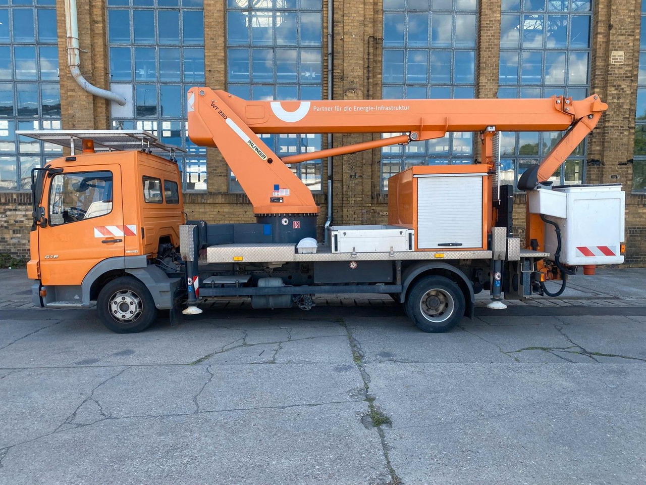 Mercedes-Benz ATEGO WUMAG ELEVANT WT230 23m TÜV - Vazdušna platforma montirana na kamion: slika 5 Mercedes-Benz ATEGO WUMAG ELEVANT WT230 23m TÜV - Vazdušna platforma montirana na kamion: slika 5