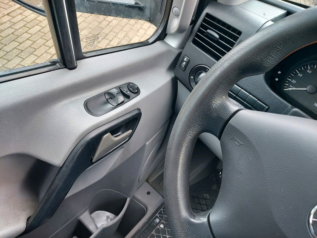 Dostavno vozilo s ravnom platformom, Dostavno vozilo sa duplom kabinom Mercedes-Benz Sprinter II Pritsche/DoKa 516 CDI KLIMA AHK: slika 14