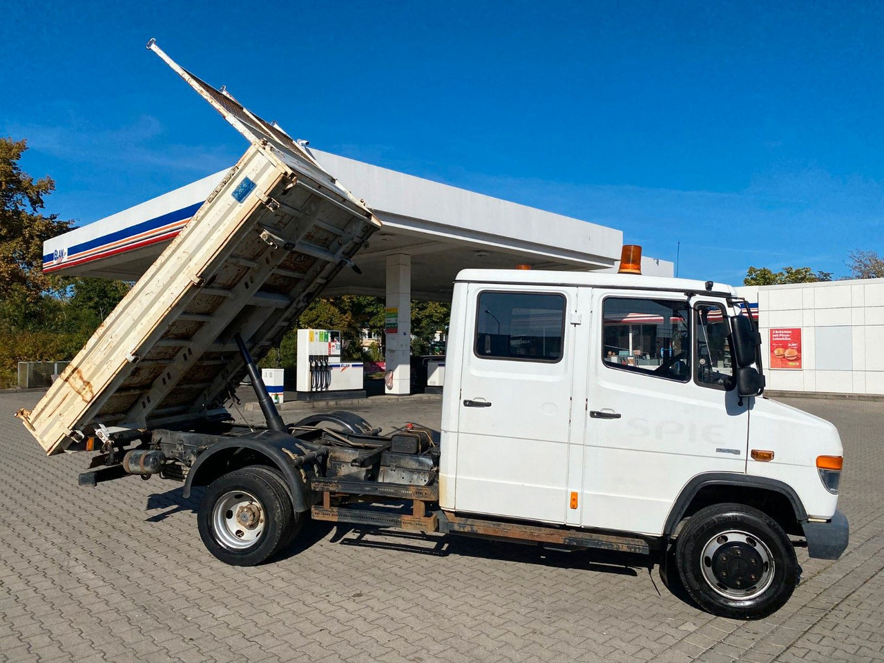Mercedes-Benz VARIO 816D Doka 3 Seiten Kipper Meiller - Dostavno vozilo kiper, Dostavno vozilo sa duplom kabinom: slika 1 Mercedes-Benz VARIO 816D Doka 3 Seiten Kipper Meiller - Dostavno vozilo kiper, Dostavno vozilo sa duplom kabinom: slika 1