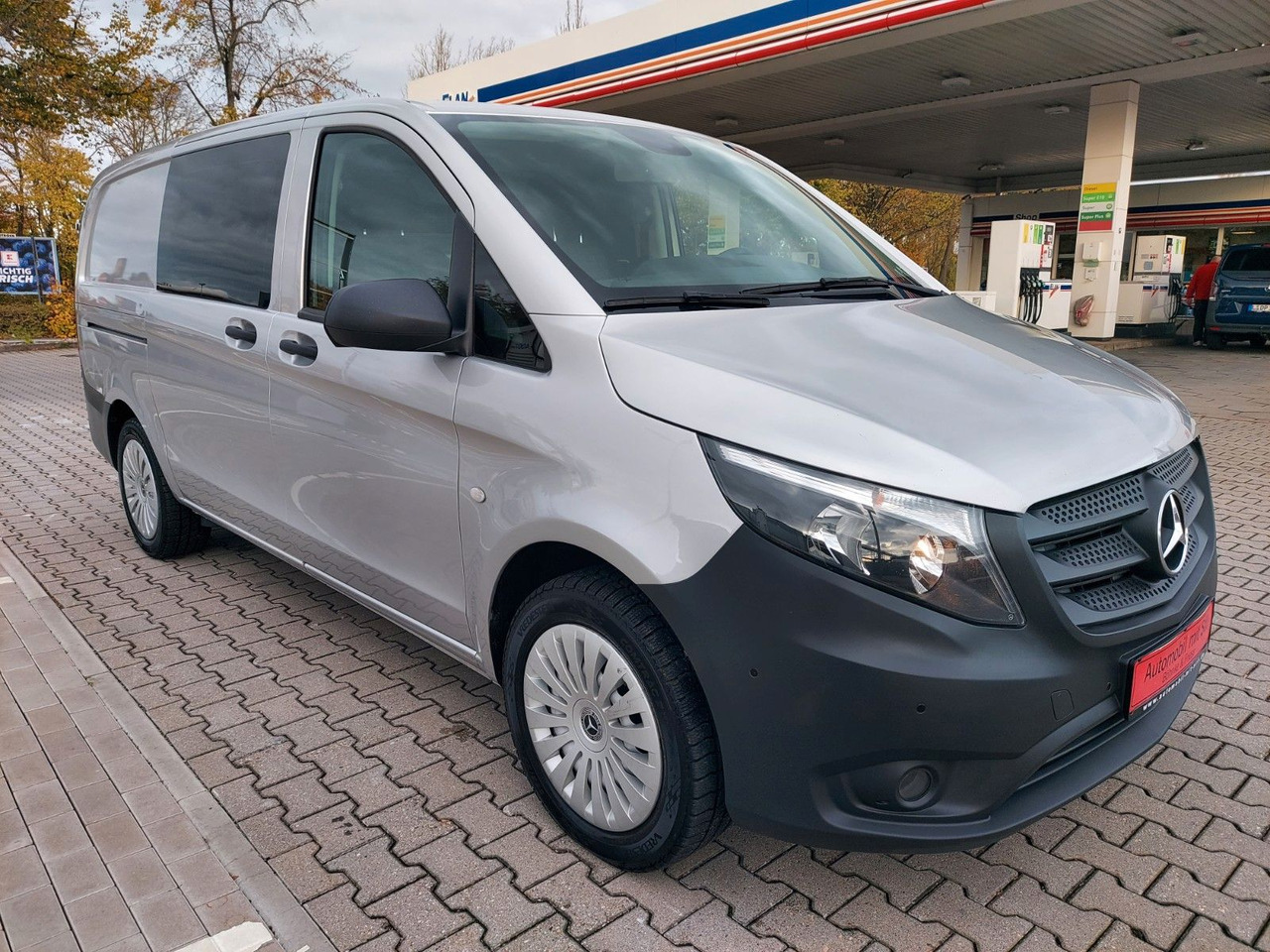 Mercedes-Benz Vito Kasten 114 4x4 4Matic lang Klima AHK PDC - Putnički kombi: slika 3 Mercedes-Benz Vito Kasten 114 4x4 4Matic lang Klima AHK PDC - Putnički kombi: slika 3