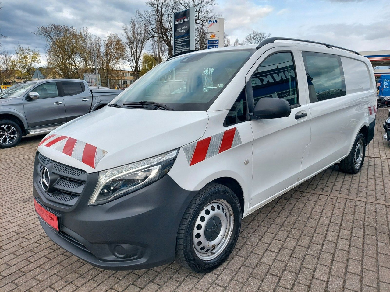 Putnički kombi Mercedes-Benz Vito Mixto 114 CDI 4x4 Extralang 5 Sitze LED: slika 8