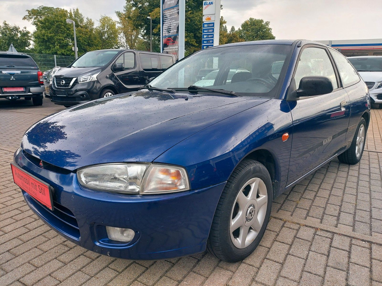 Mitsubishi Colt GLX Klima el. Fenster/Spiegel Radio 8xRäder - Limuzina: slika 5 Mitsubishi Colt GLX Klima el. Fenster/Spiegel Radio 8xRäder - Limuzina: slika 5