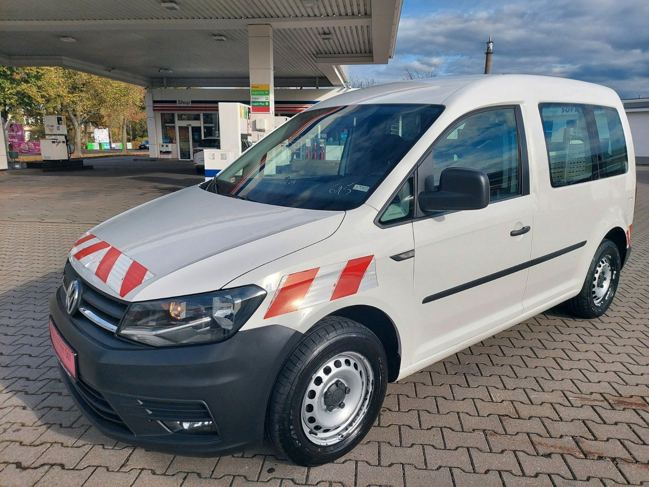 Volkswagen Caddy Nfz Kasten Klima PDC Bluetooth - Putnički kombi: slika 3 Volkswagen Caddy Nfz Kasten Klima PDC Bluetooth - Putnički kombi: slika 3