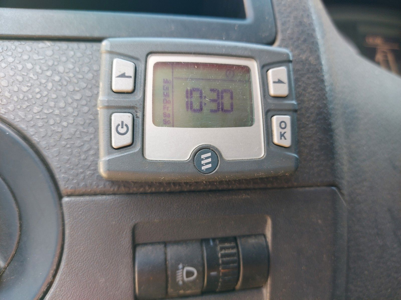 Volkswagen T5 Transporter Kasten Kombi lang 4Motion - Putnički kombi: slika 4 Volkswagen T5 Transporter Kasten Kombi lang 4Motion - Putnički kombi: slika 4