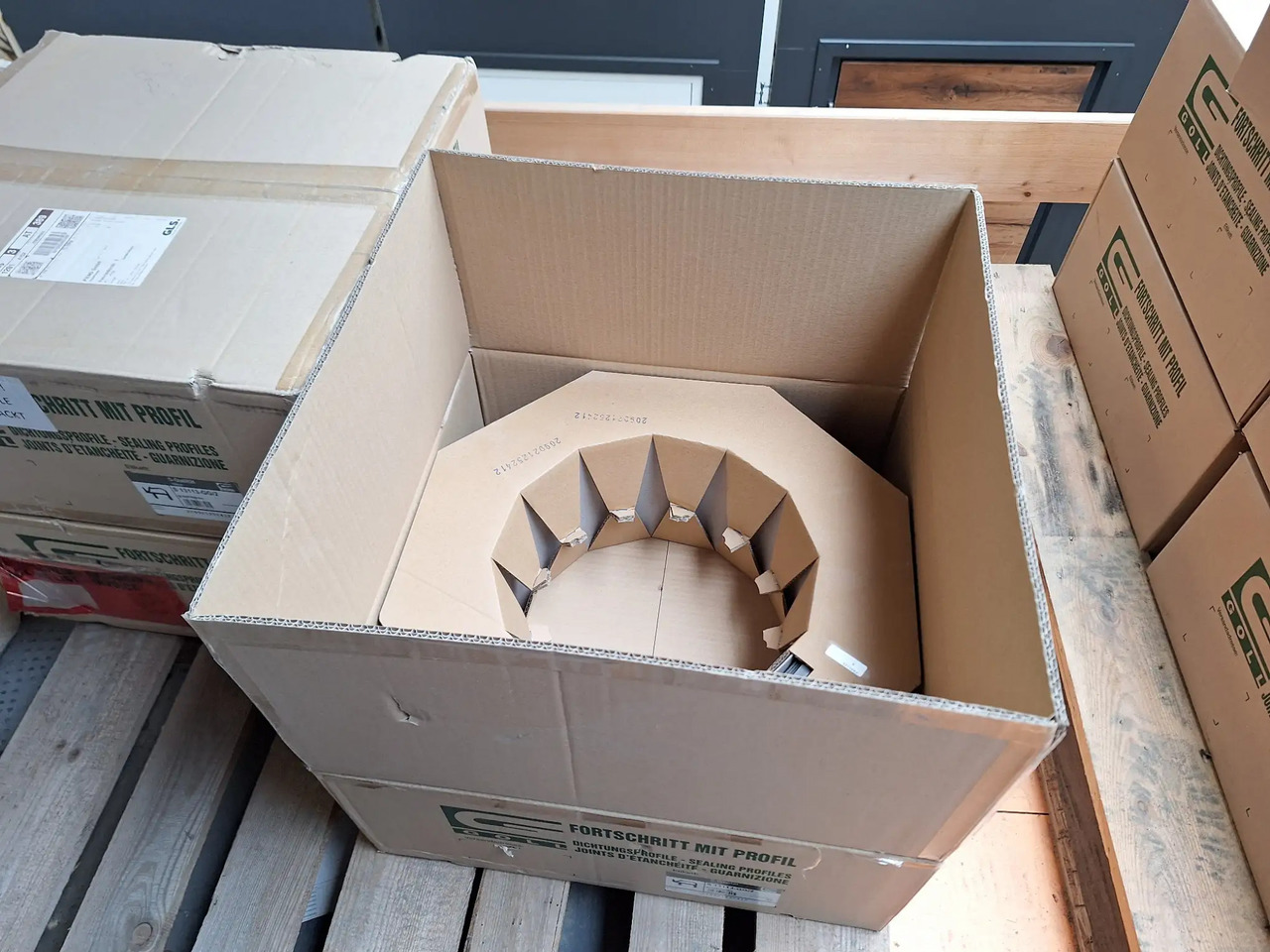 1 Stk. Dichtungsprofil (Goll) - Гаражна опрема: slika 1 1 Stk. Dichtungsprofil (Goll) - Гаражна опрема: slika 1