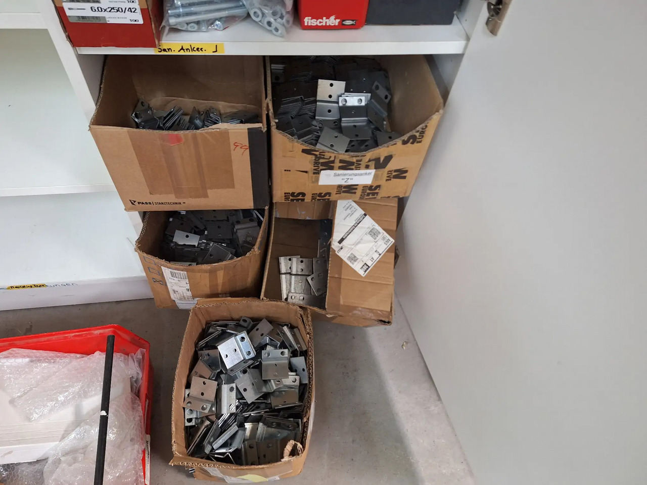 1 Stk. Regalinhalt - Гаражна опрема: slika 1 1 Stk. Regalinhalt - Гаражна опрема: slika 1